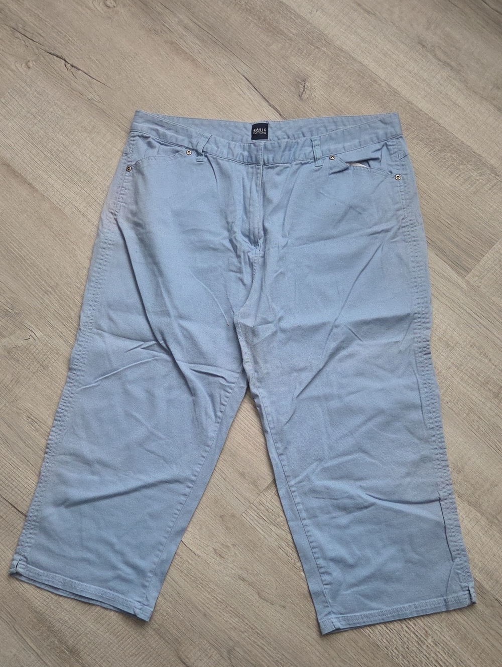 Basic Editions Light Blue Capri Pants Size 16